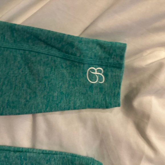 Bombshell - Picture 2 of 4